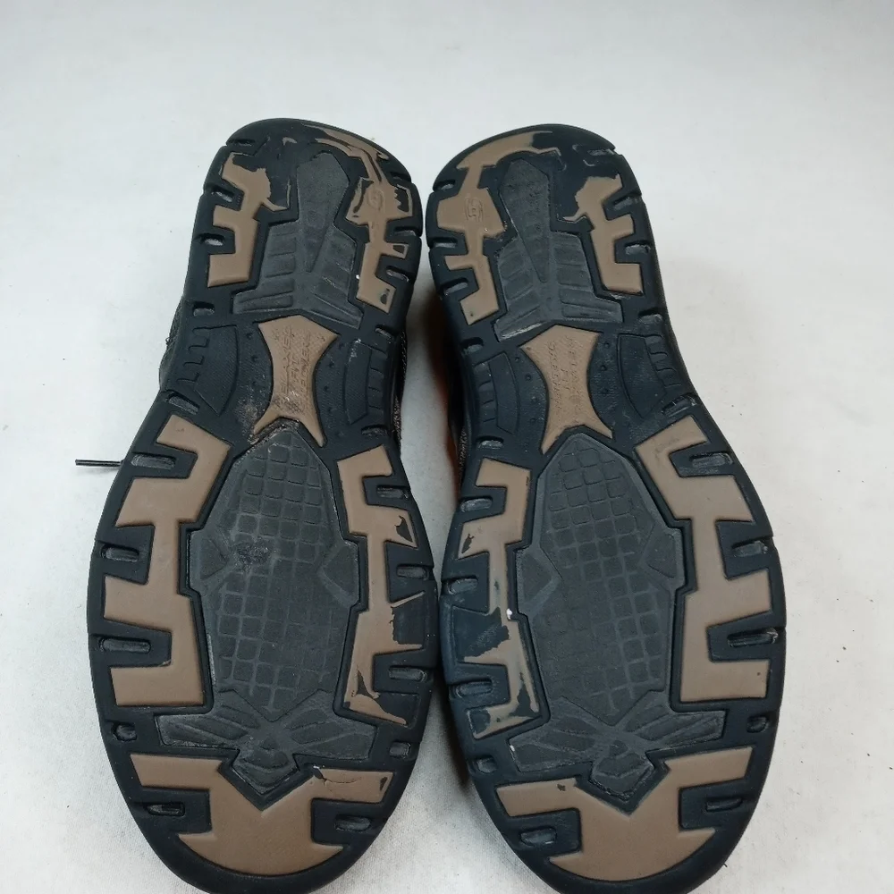 Skechers Relaxed Fit Memory Foam mens sz 12